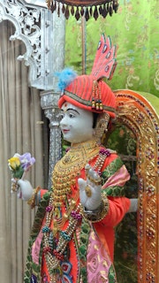 Cardiff Temple Murti Darshan