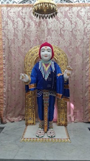 Cardiff Temple Murti Darshan