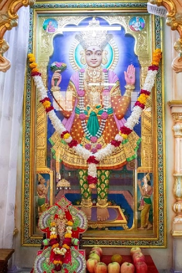 Dar es Salaam Temple Murti Darshan