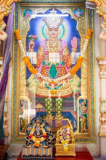 Dar es Salaam Temple Murti Darshan