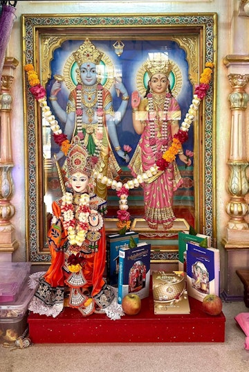 Dar es Salaam Temple Murti Darshan