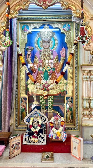 Dar es Salaam Temple Murti Darshan