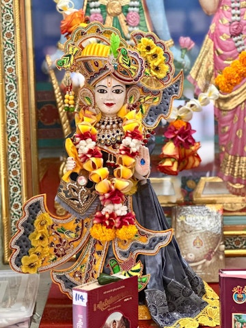 Dar es Salaam Temple Murti Darshan