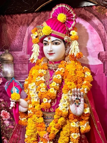 Dar es Salaam Temple Murti Darshan