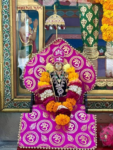 Dar es Salaam Temple Murti Darshan