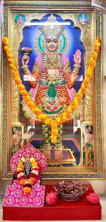 Dar es Salaam Temple Murti Darshan