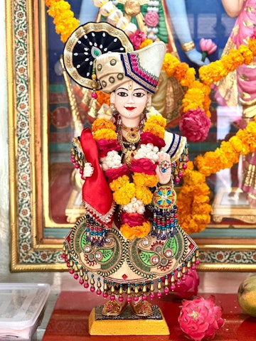 Dar es Salaam Temple Murti Darshan