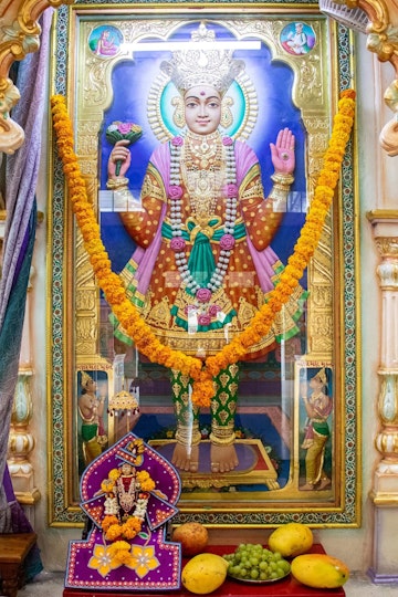 Dar es Salaam Temple Murti Darshan