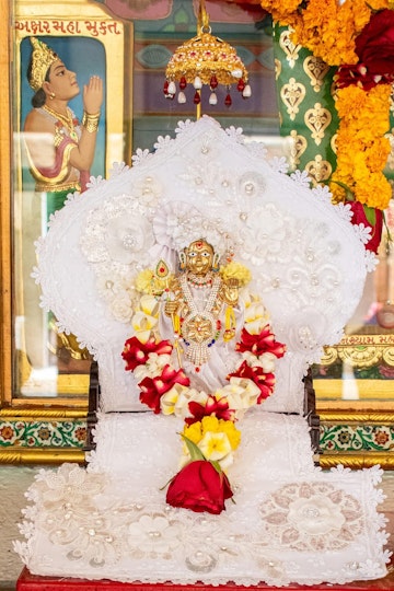 Dar es Salaam Temple Murti Darshan