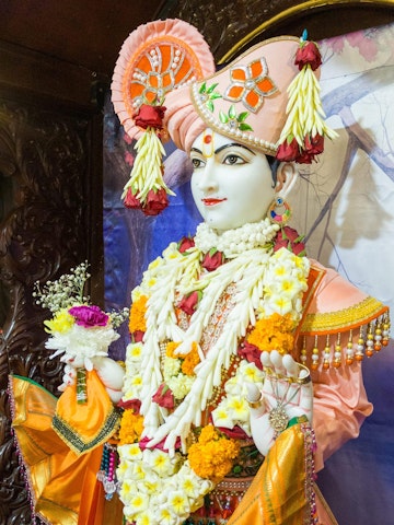 Dar es Salaam Temple Murti Darshan