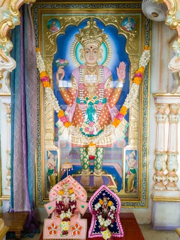 Dar es Salaam Temple Murti Darshan