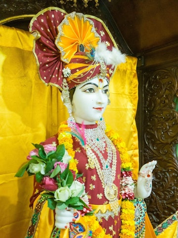 Dar es Salaam Temple Murti Darshan