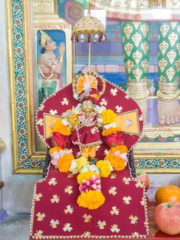 Dar es Salaam Temple Murti Darshan