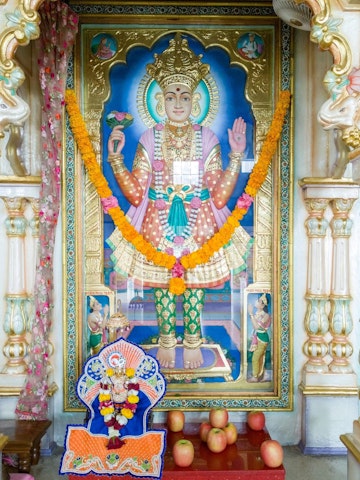 Dar es Salaam Temple Murti Darshan