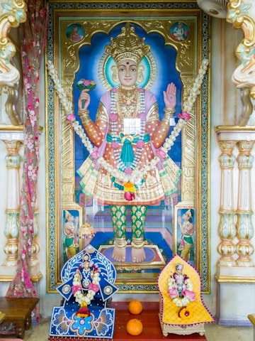 Dar es Salaam Temple Murti Darshan