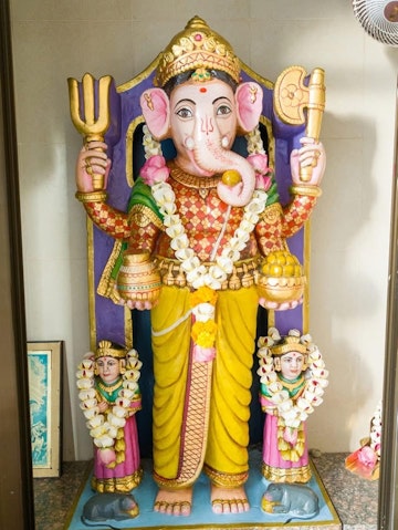 Dar es Salaam Temple Murti Darshan