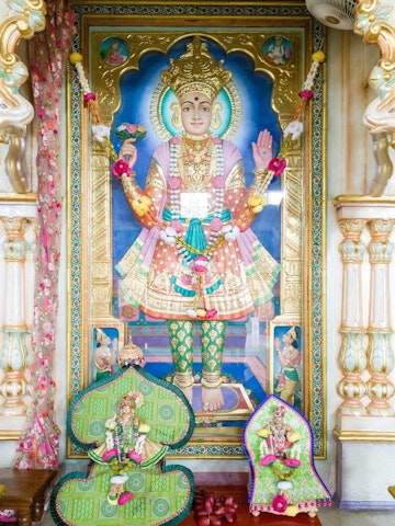 Dar es Salaam Temple Murti Darshan