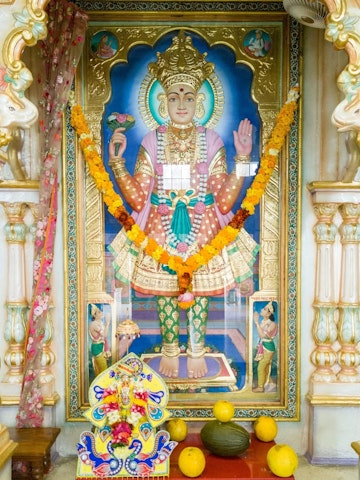 Dar es Salaam Temple Murti Darshan