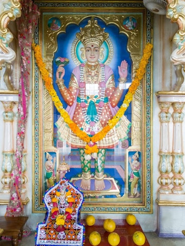 Dar es Salaam Temple Murti Darshan