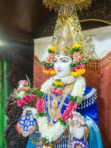 Dar es Salaam Temple Murti Darshan