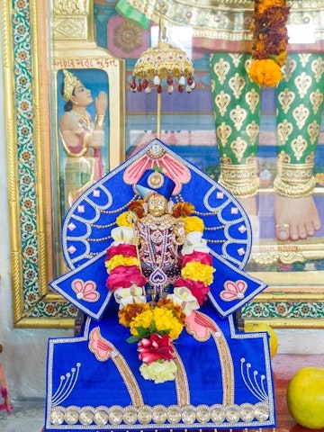 Dar es Salaam Temple Murti Darshan