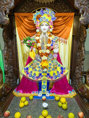 Dar es Salaam Temple Murti Darshan