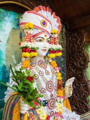 Dar es Salaam Temple Murti Darshan