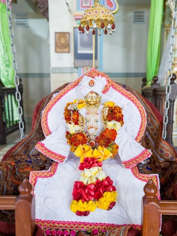 Dar es Salaam Temple Murti Darshan