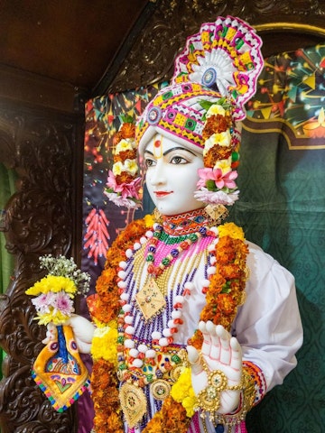 Dar es Salaam Temple Murti Darshan
