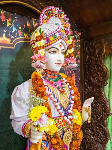 Dar es Salaam Temple Murti Darshan
