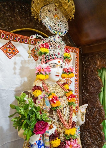 Dar es Salaam Temple Murti Darshan