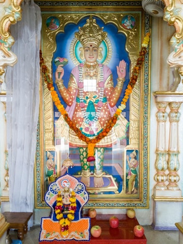 Dar es Salaam Temple Murti Darshan