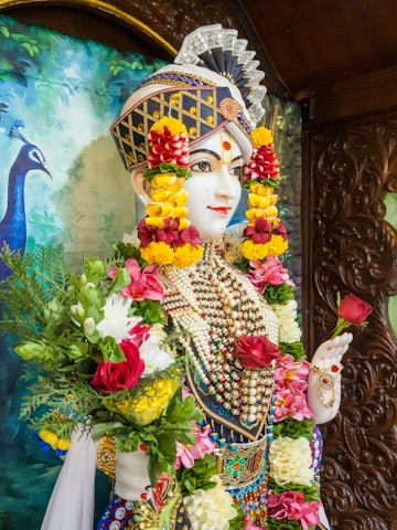 Dar es Salaam Temple Murti Darshan