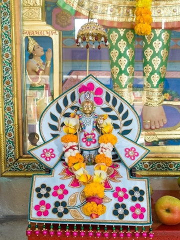 Dar es Salaam Temple Murti Darshan