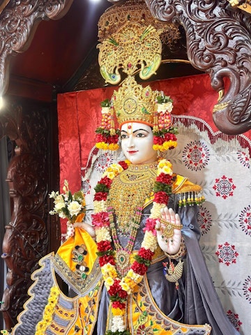 Dar es Salaam Temple Murti Darshan