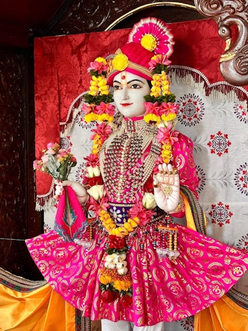 Dar es Salaam Temple Murti Darshan