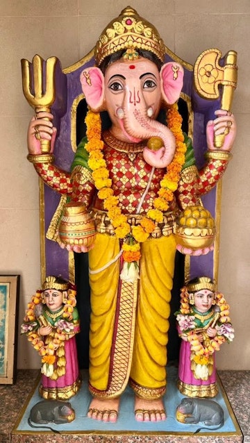 Dar es Salaam Temple Murti Darshan