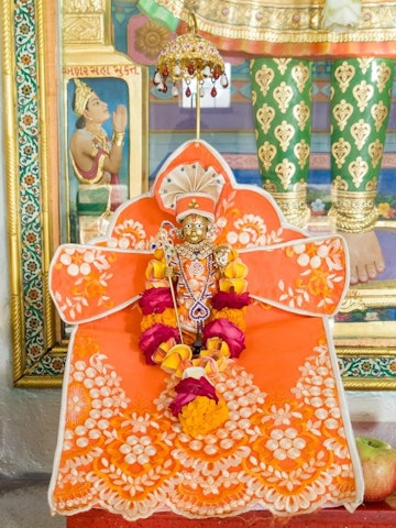 Dar es Salaam Temple Murti Darshan