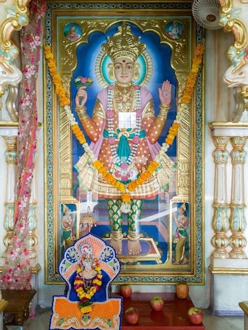 Dar es Salaam Temple Murti Darshan