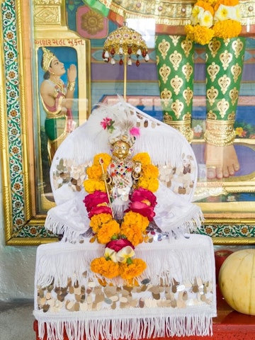 Dar es Salaam Temple Murti Darshan
