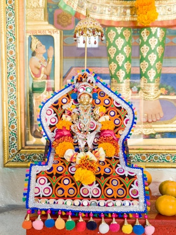 Dar es Salaam Temple Murti Darshan