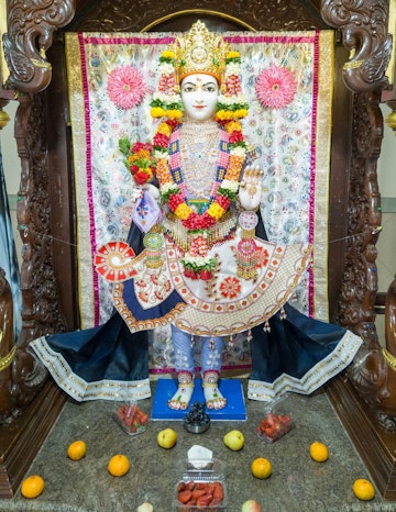 Dar es Salaam Temple Murti Darshan