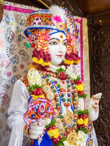 Dar es Salaam Temple Murti Darshan