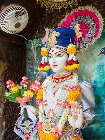 Dar es Salaam Temple Murti Darshan