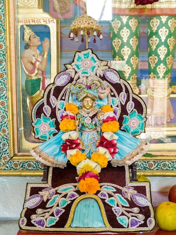 Dar es Salaam Temple Murti Darshan