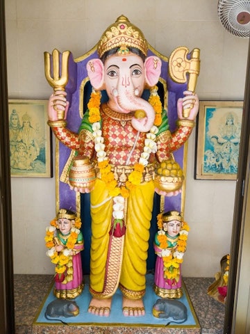 Dar es Salaam Temple Murti Darshan