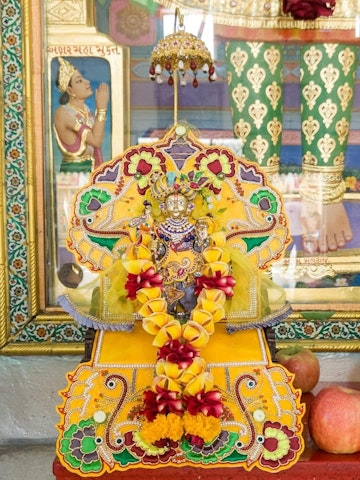 Dar es Salaam Temple Murti Darshan