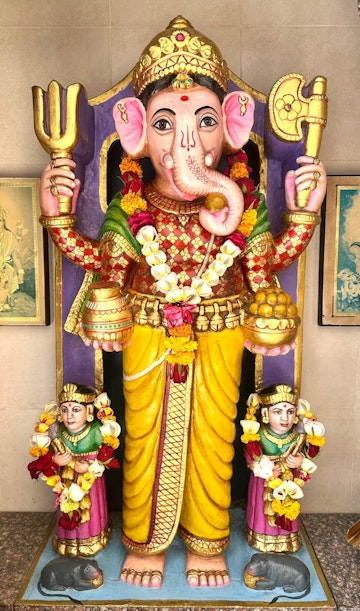 Dar es Salaam Temple Murti Darshan