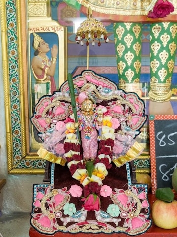 Dar es Salaam Temple Murti Darshan