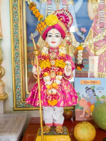 Dar es Salaam Temple Murti Darshan